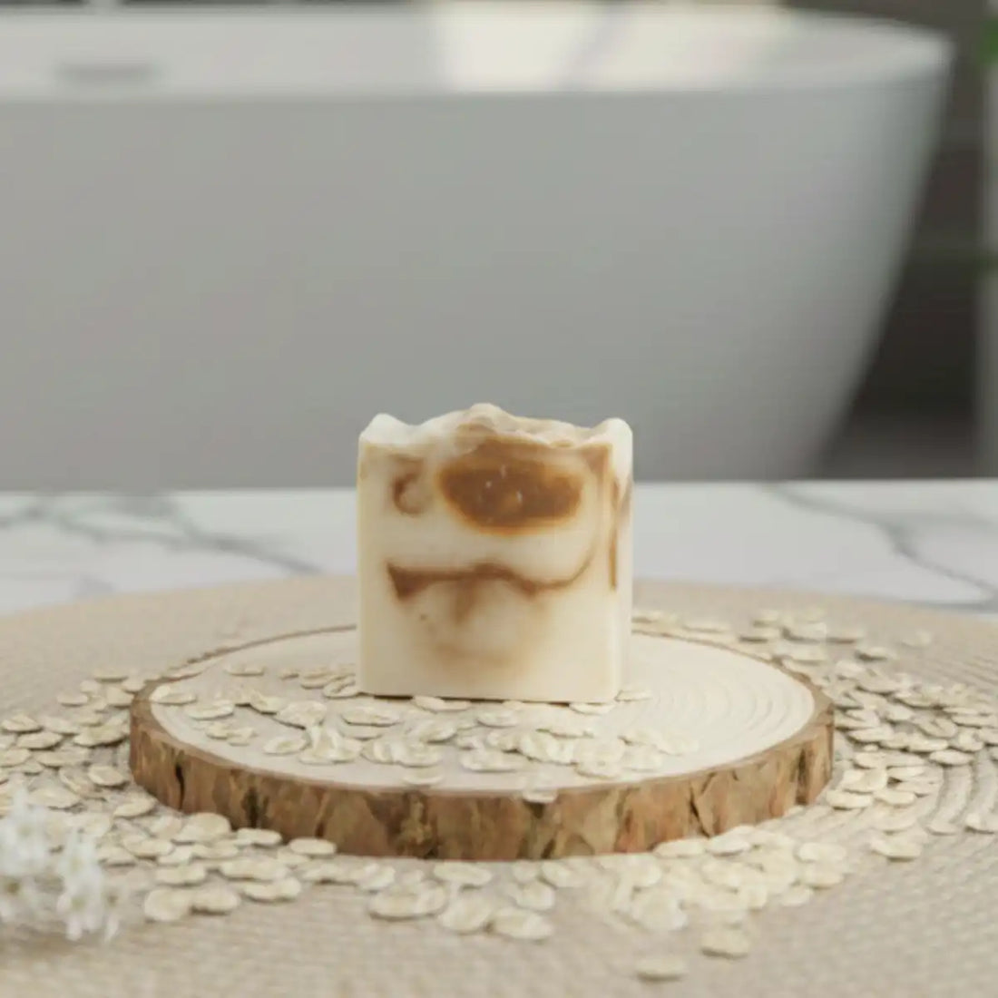 Santal Glow – Coconut, Oat & Sandalwood